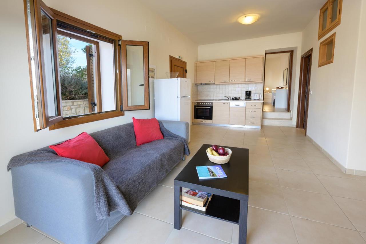 Pangolas Apartments Paxos Longos  Ngoại thất bức ảnh