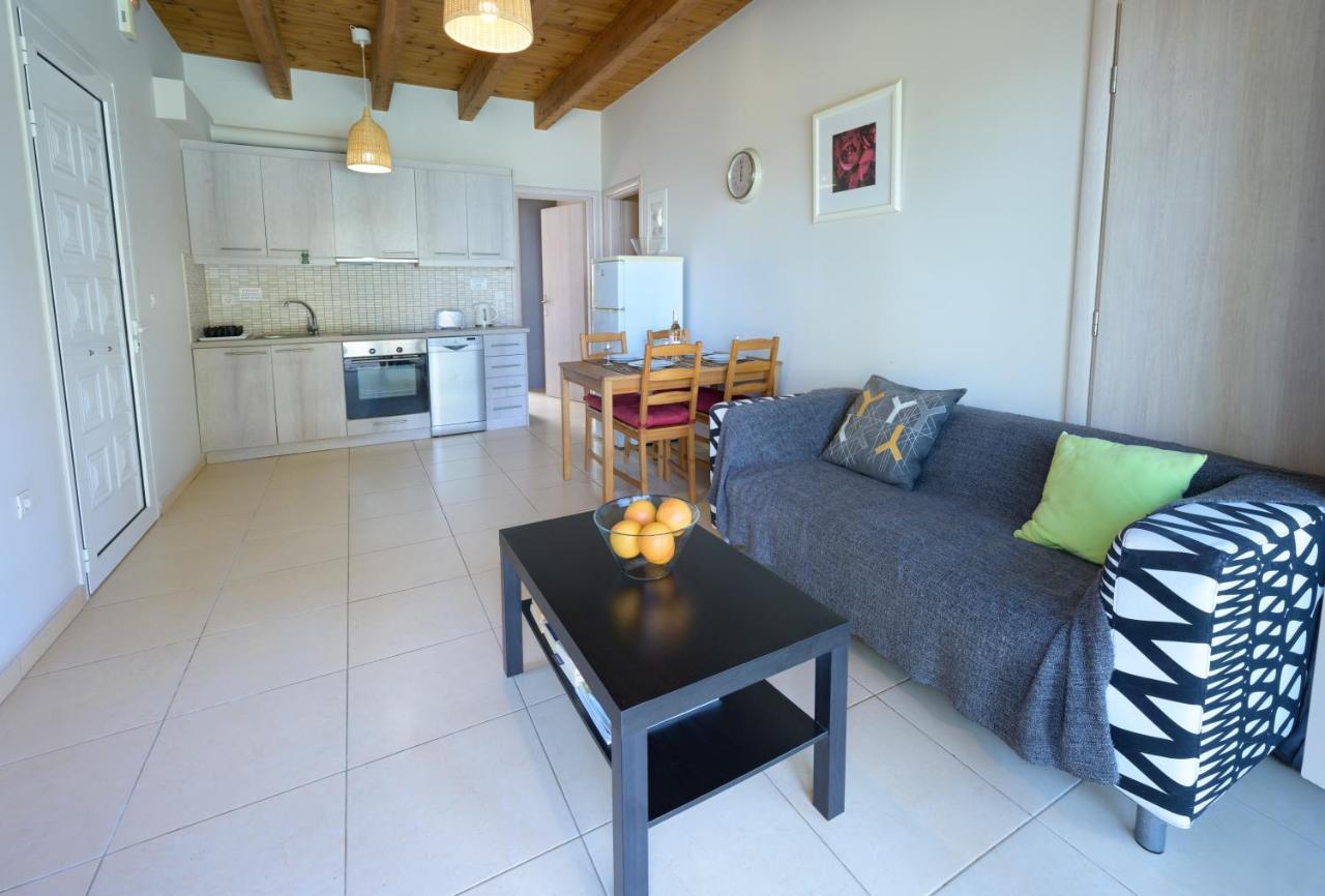 Pangolas Apartments Paxos Longos  Ngoại thất bức ảnh