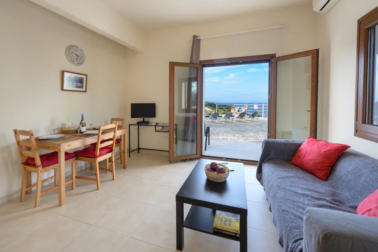 Pangolas Apartments Paxos Longos  Ngoại thất bức ảnh