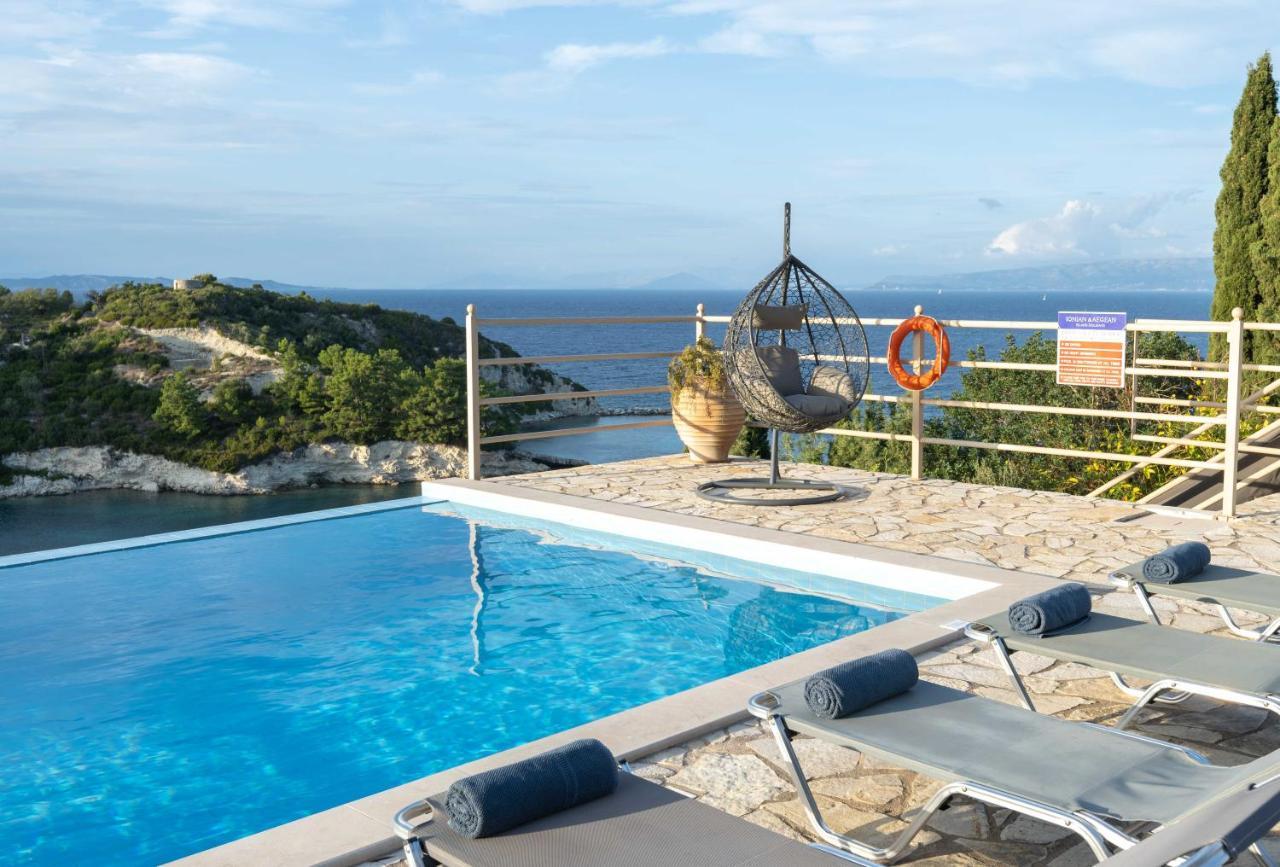 Pangolas Apartments Paxos Longos  Ngoại thất bức ảnh