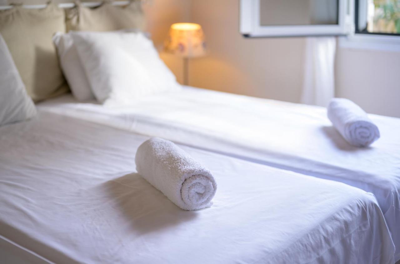 Pangolas Apartments Paxos Longos  Ngoại thất bức ảnh