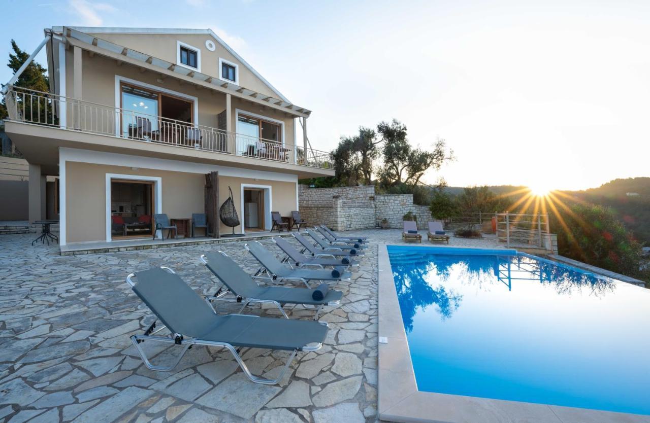 Pangolas Apartments Paxos Longos  Ngoại thất bức ảnh
