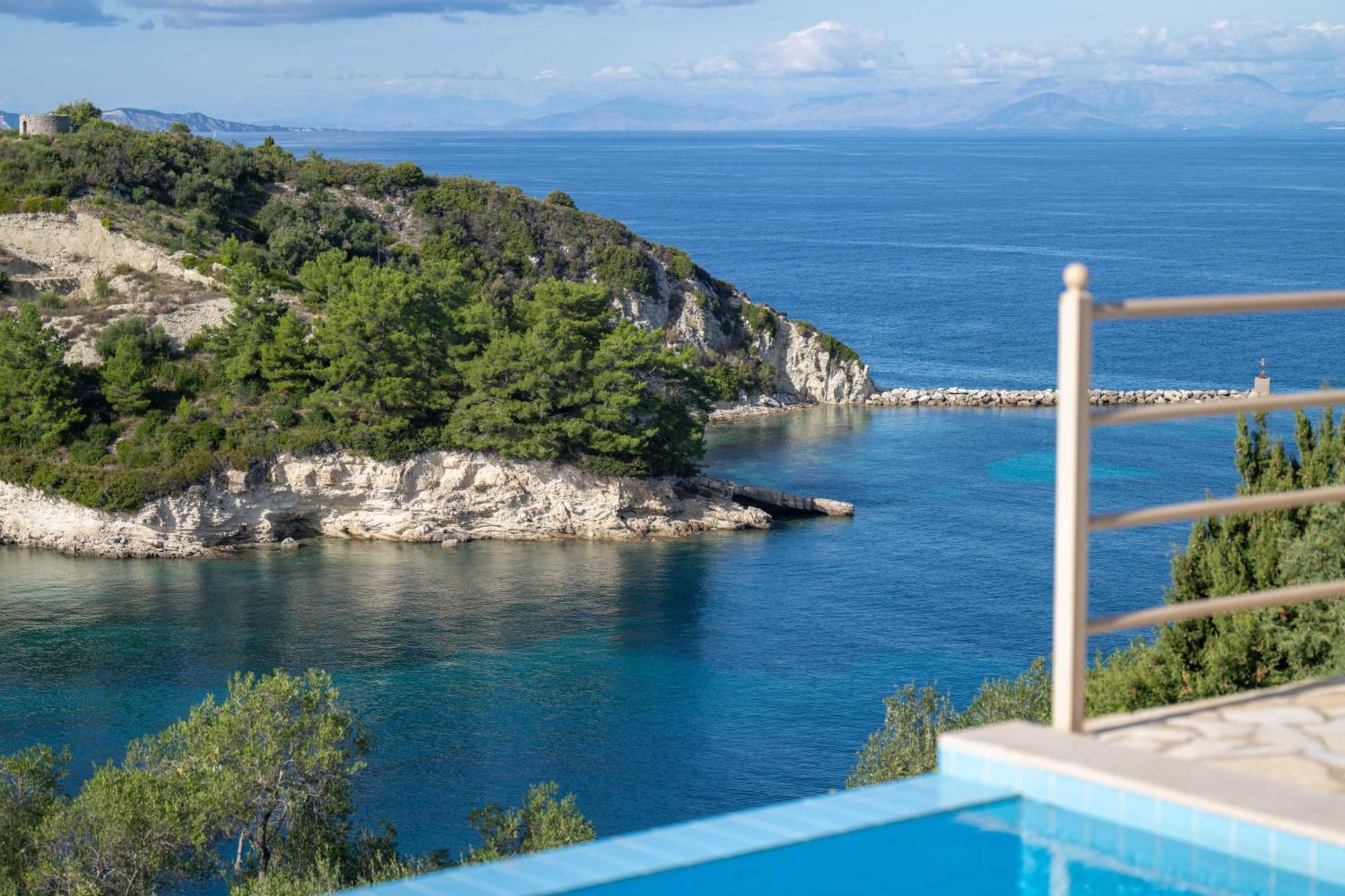 Pangolas Apartments Paxos Longos  Ngoại thất bức ảnh