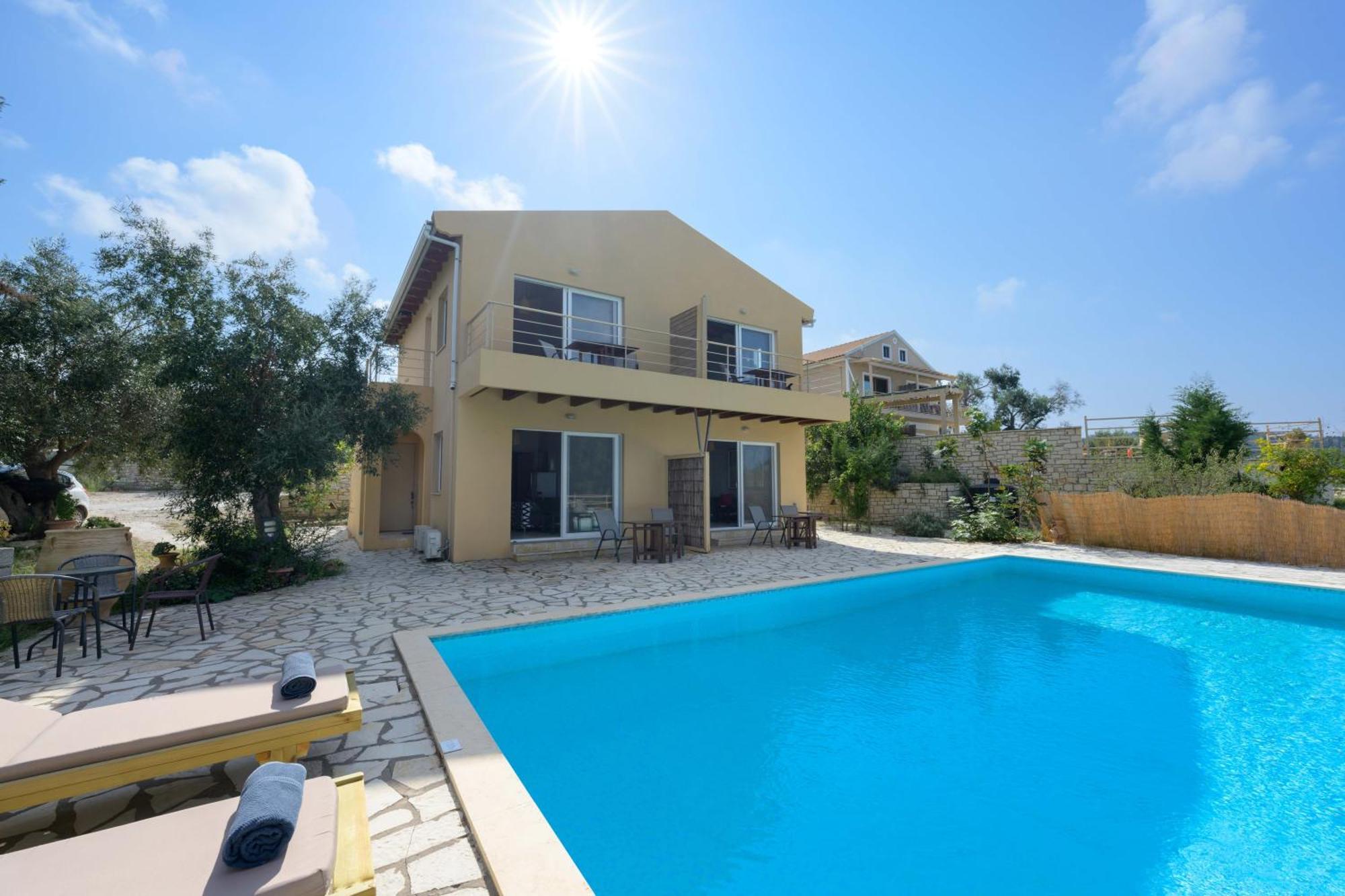 Pangolas Apartments Paxos Longos  Ngoại thất bức ảnh