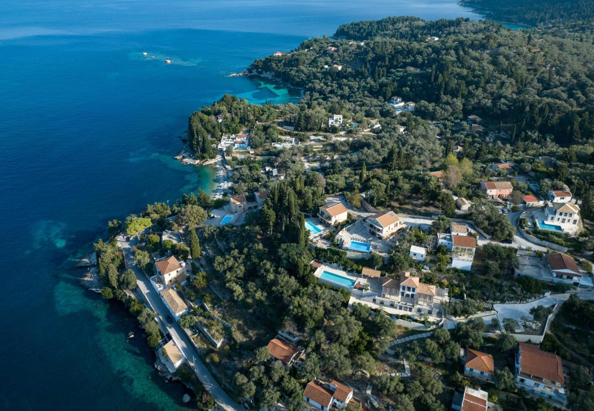 Pangolas Apartments Paxos Longos  Ngoại thất bức ảnh