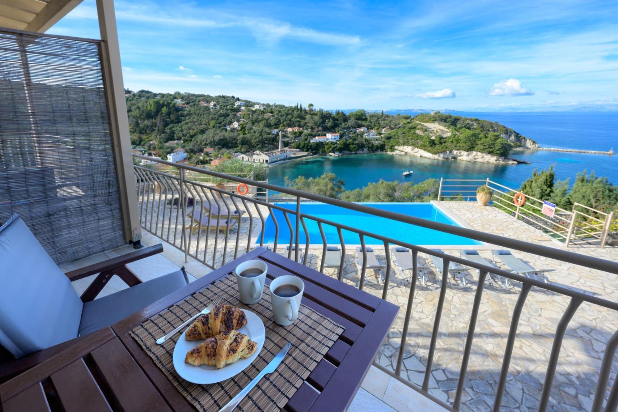 Pangolas Apartments Paxos Longos  Ngoại thất bức ảnh