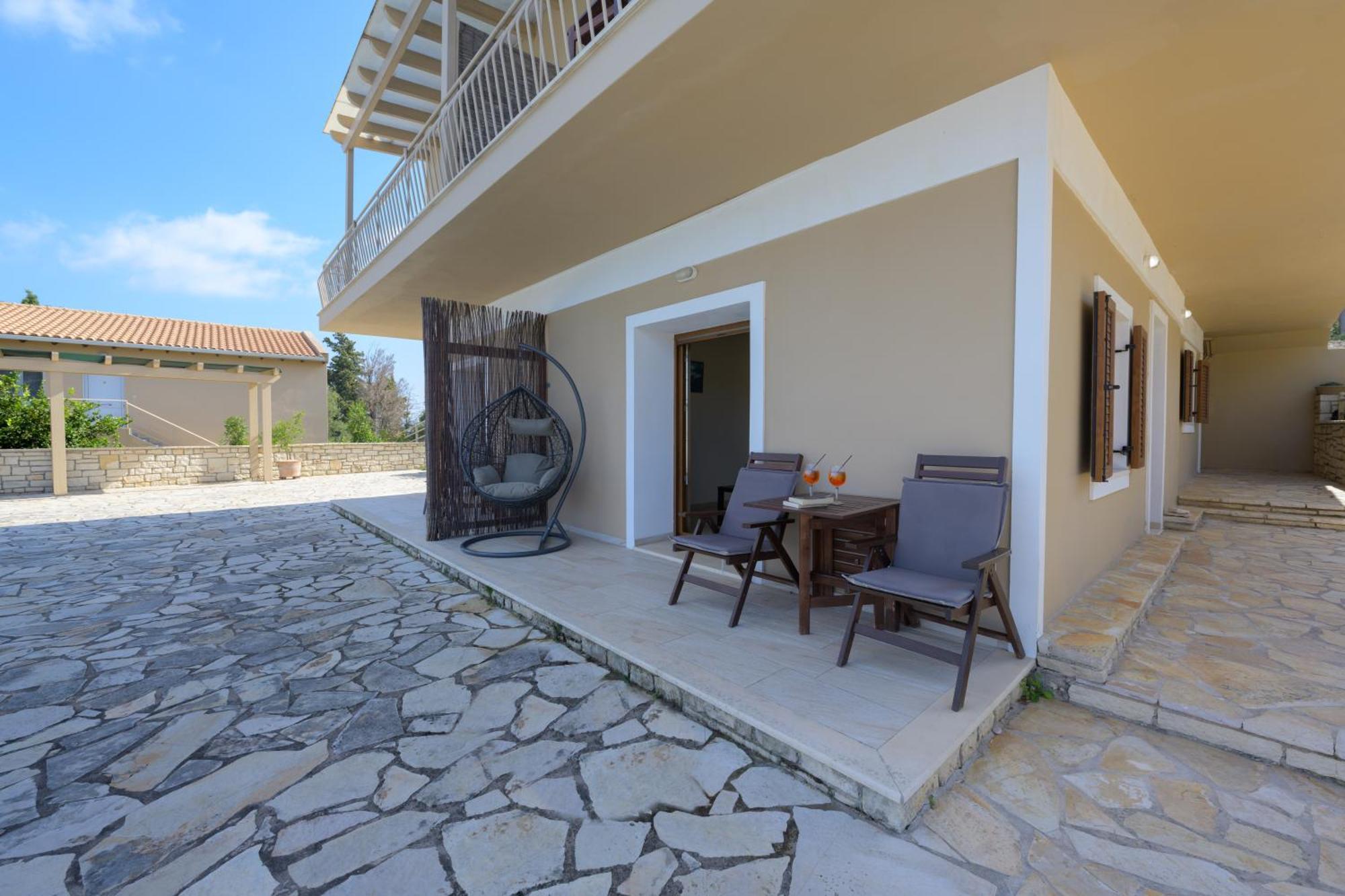 Pangolas Apartments Paxos Longos  Ngoại thất bức ảnh