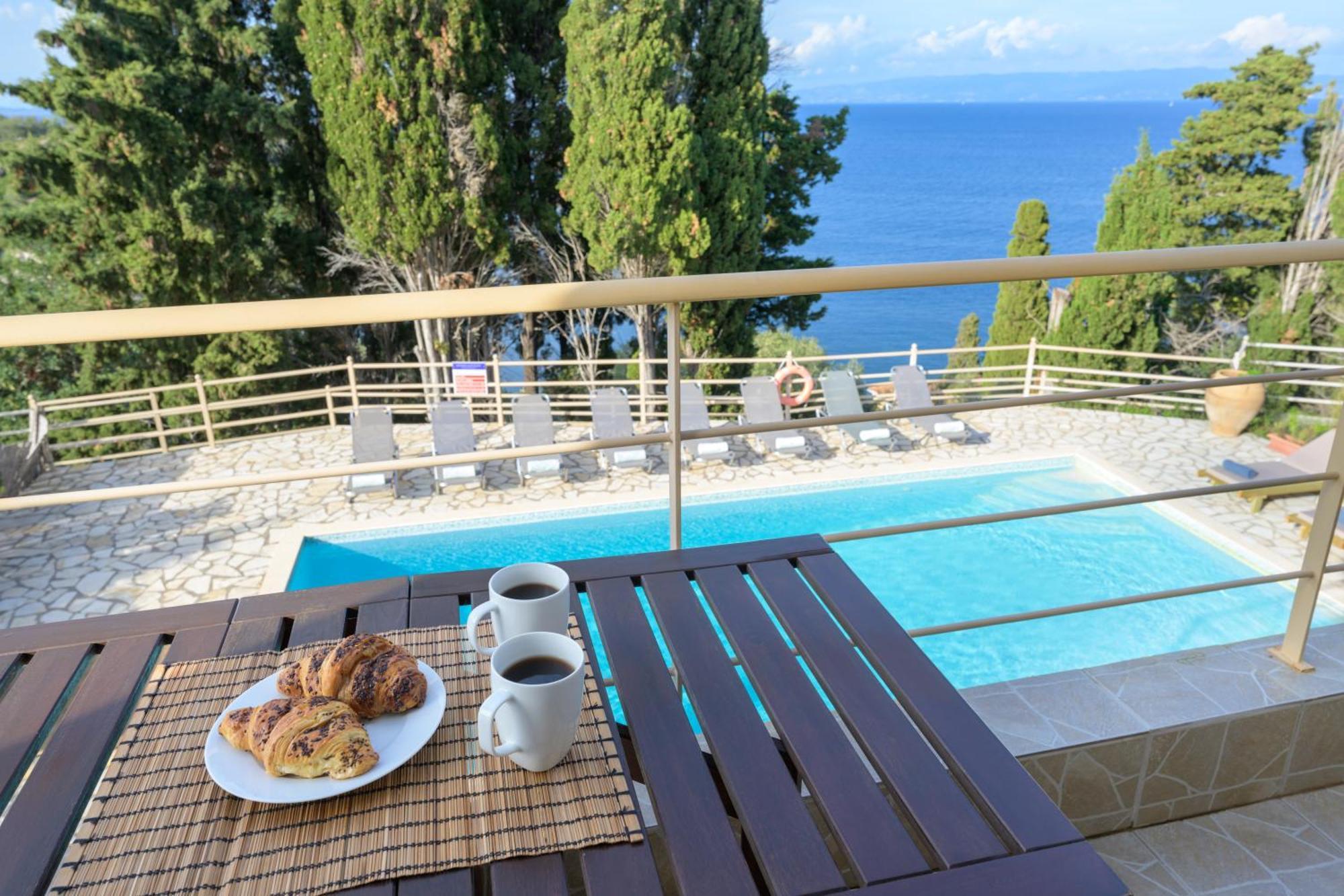 Pangolas Apartments Paxos Longos  Ngoại thất bức ảnh