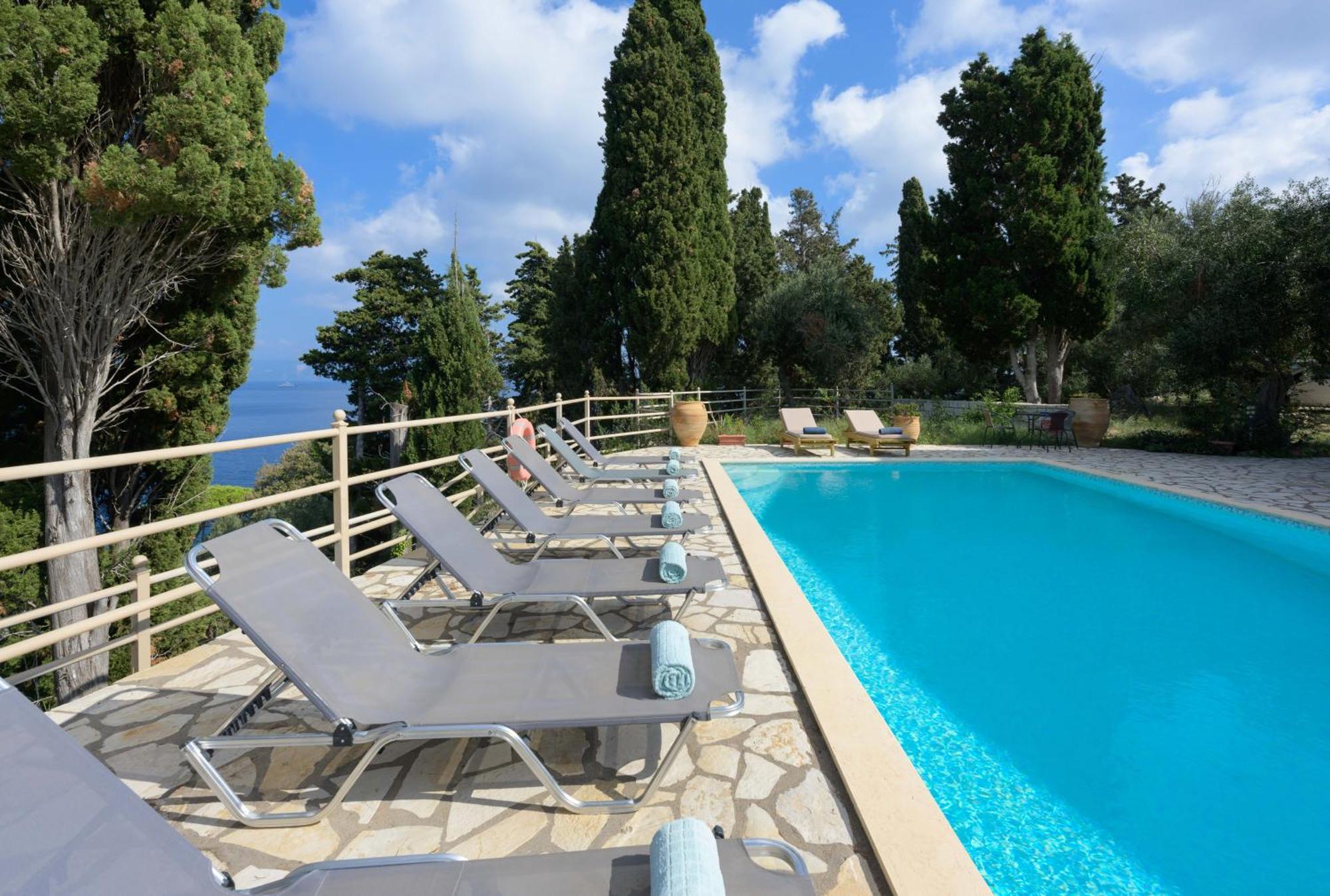 Pangolas Apartments Paxos Longos  Ngoại thất bức ảnh